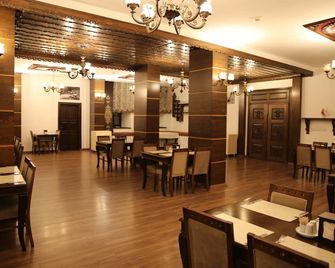Cheltikov Hotel - Kars - Restaurante
