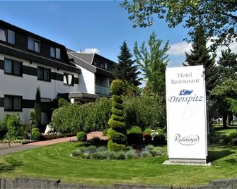 Dreispitz - Hofheim - Gebäude