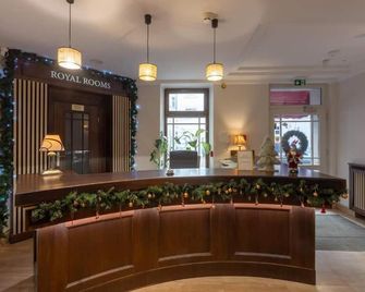 Royal Rooms by Wow Homes - Poznan - Front desk