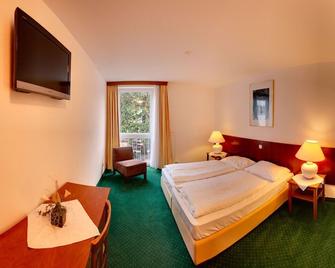 Hotel zur Post - Illmitz - Bedroom