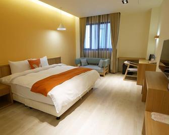 Seemoon B&b - Yuchi Township - Bedroom