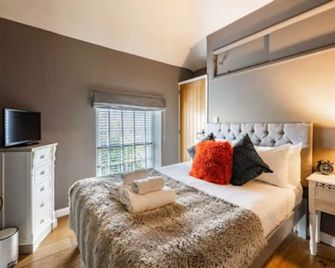 Host & Stay - The Chapel in Thornham - Thornham - Bedroom