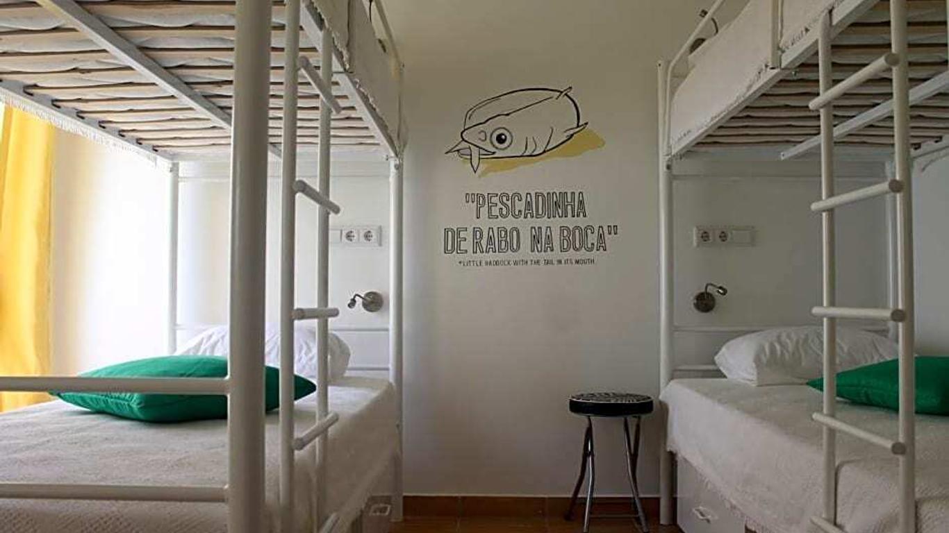 游弋鯖魚旅舍