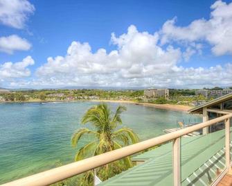 Pali Kai Cottage 17 A, Ocean Bluff, Nawiliwili - Lihue - Balcony