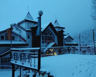 Deventure Hotel - Chail - Edificio