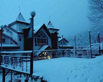 Deventure Hotel - Chail - Gebouw