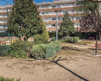 Nice apartment in Blanes with kitchen - Blanes - Vista esterna