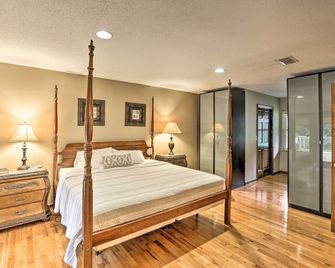 Charming Tallahassee Family Hideaway: 5 Mi to Fsu! - Tallahassee - Bedroom