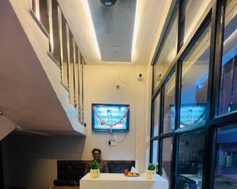 Hotel Advika - Ujjain - Reception