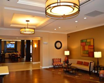 Holiday Inn Express Hotel & Suites Smithfield - Selma I -95, An IHG Hotel - Smithfield - Lobby