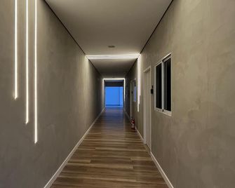 Carneiro Hotel - Itatiba - Hallway