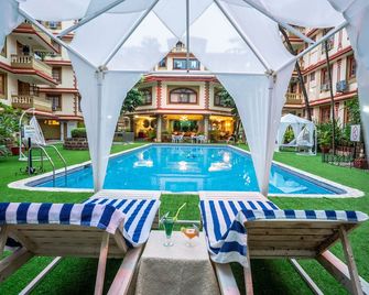 Lillywoods Highland Beach Resort - Candolim - Pool