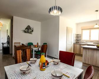 Gite Au petit Touron Ste Nathalène - Sainte-Nathalène - Dining room