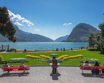 Novos Central Apartments - Happy Rentals - Lugano - Patio