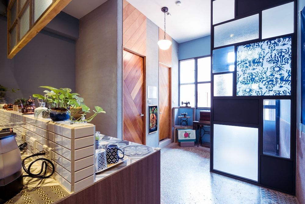 Local Backpacker Hostel - טאינאן - לובי