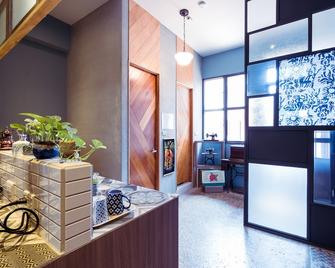 Local Backpacker Hostel - Tainan City - Lobby