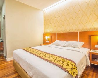 Hotel Trio Indah 2 - Malang - Habitación