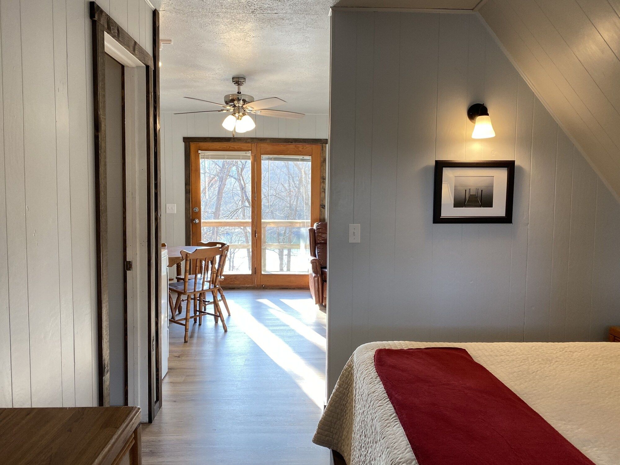 Calm Waters Resort - ברנסון - חדר שינה