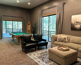 Scenic Sierra - Twain Harte Lake Access - Twain Harte - Obývací pokoj