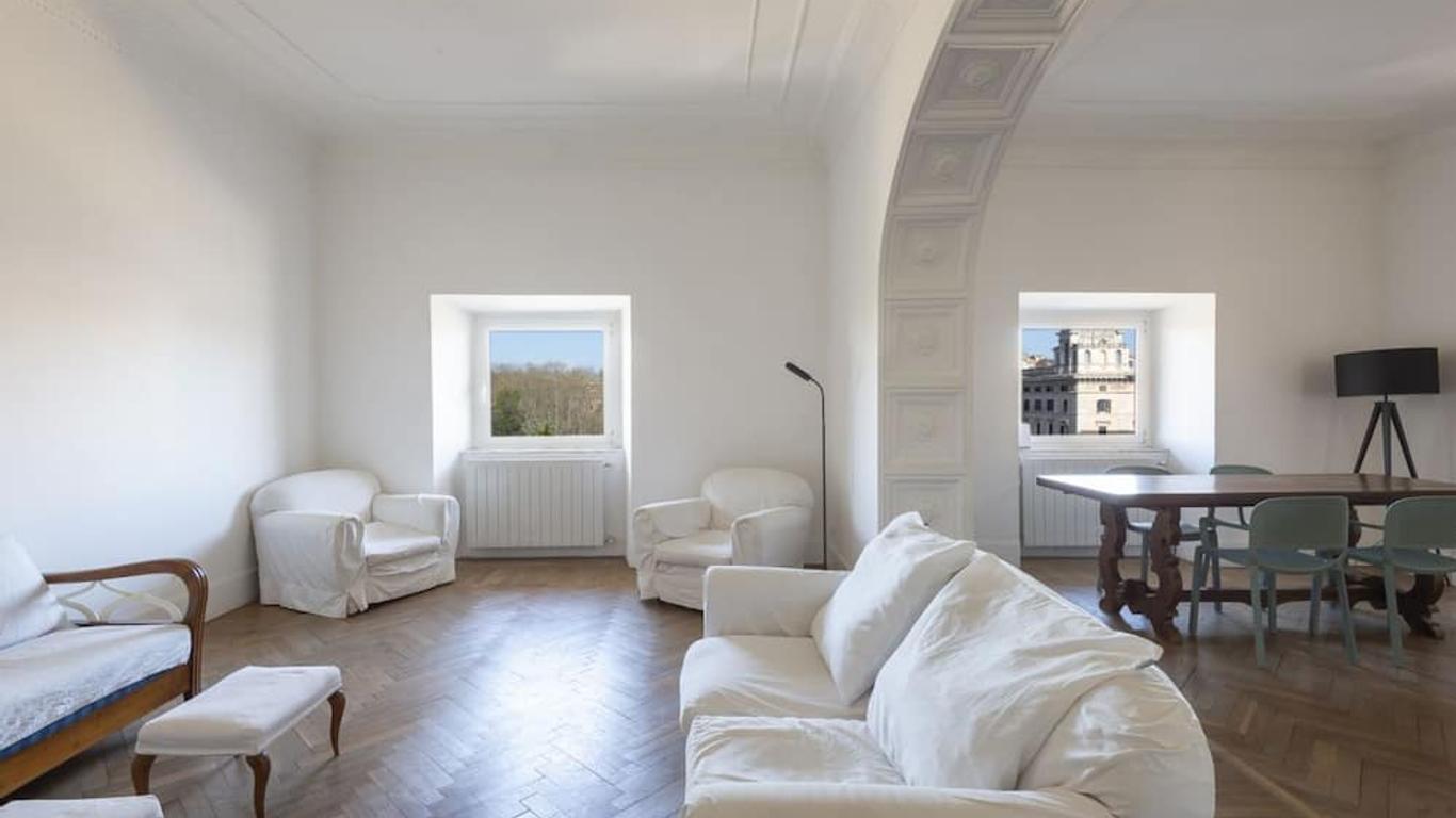 Vittorio Luxury Panoramic Apartment