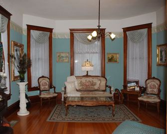 The Gables Inn - הוט ספרינגס - סלון