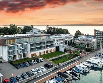 Hotel Yacht Wellness & Business - Siófok
