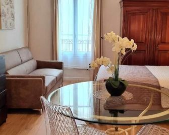 Seayousoon Inn Cannes - Studios - Канни