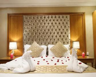 Almasem Luxury Hotel Suites - Riyadh - Bedroom