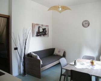 Residenza Acqua Terra Fuoco - Como - Wohnzimmer