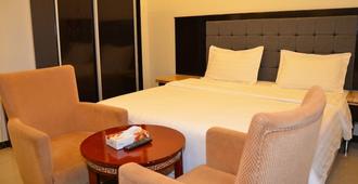 Fakhamet Al Taif 1 Hotel Apartments - Taif - Bedroom