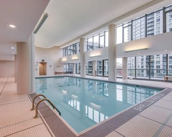 Rs Boutique Suites - Fort York - Toronto - Pool