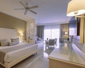 Bahia Principe Explore Legend - Punta Cana - Bedroom