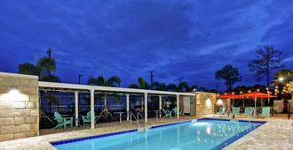 Home2 Suites by Hilton Daytona Beach Speedway - Daytona Beach