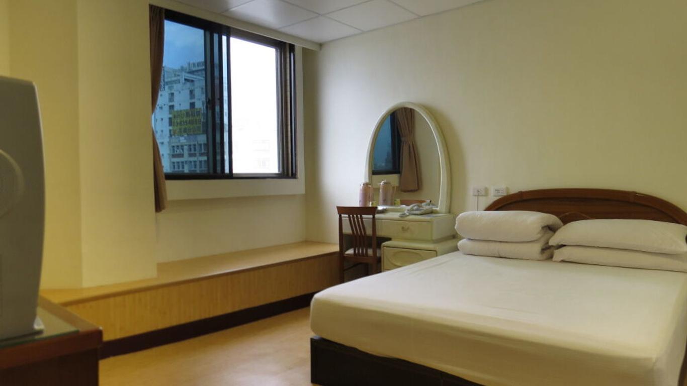 Chantai Hotel