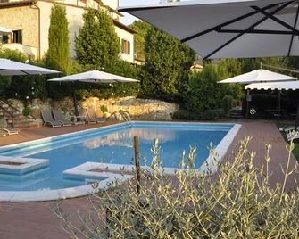 Podere le Monache - entire house in the tuscan hillside with spectacular view - Villamagna - Piscina