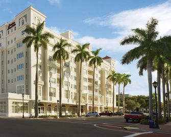 Hampton Inn & Suites Bradenton Downtown Historic District - Bradenton - Gebäude