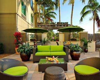 Fairfield Inn & Suites Fort Lauderdale Airport & Cruise Port - Dania Beach - Patio