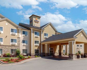 Comfort Suites Johnson Creek Conference Center - Johnson Creek - Gebouw