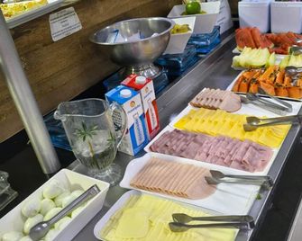 Monte Serrat Hotel - Santos - Buffet