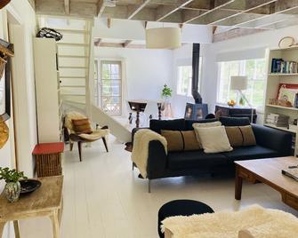 Cottage at 31 - Bundanoon - Obývací pokoj