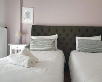 Suite 2 Bedrooms - Atenas - Habitación