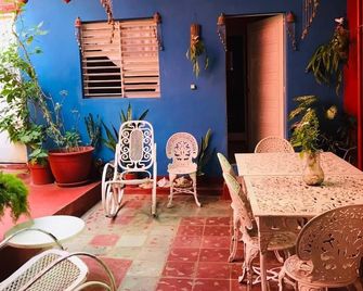 Hostal Los Manolos - Trinidad - Patio