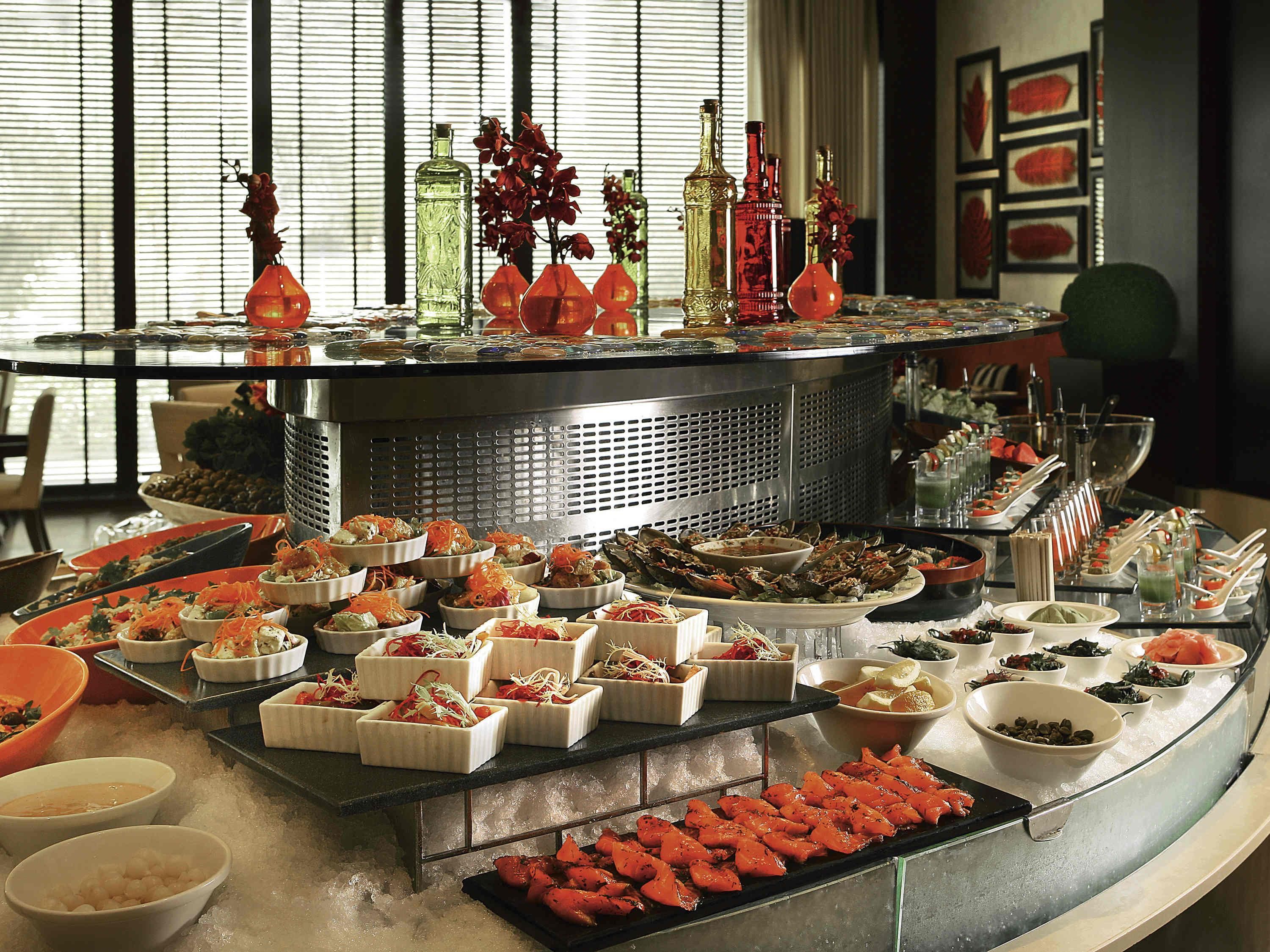 Mövenpick Grand Al Bustan Dubai - Dubai - Buffet