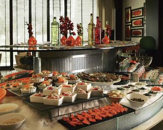 Mövenpick Grand Al Bustan Dubai - Dubai - Buffet