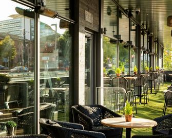 AC Hotels by Marriott Manchester Salford Quays - Mánchester - Sala de estar