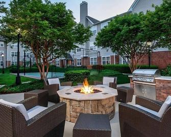 Best Value, Quality Stay! Free Breakfast, w/ Pool, Near M&T Bank Stadium! - Linthicum Heights
