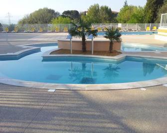 Camping Parc Bellevue - Cannes - Piscina