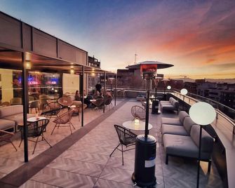 هوتل جران ألتونيا - خيرونا - شرفة