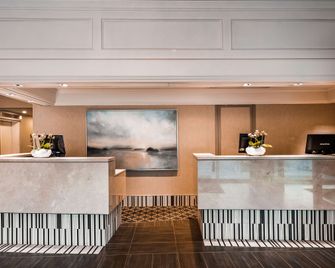 Georgian Court Hotel, BW Premier Collection - Vancouver - Front desk