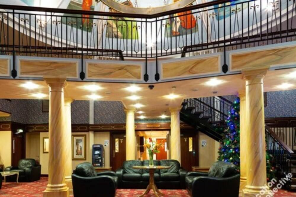 ليك سايد إنترناشونال هوتل